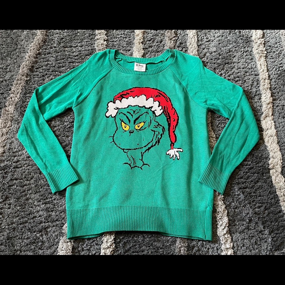Medium Grinch sweater